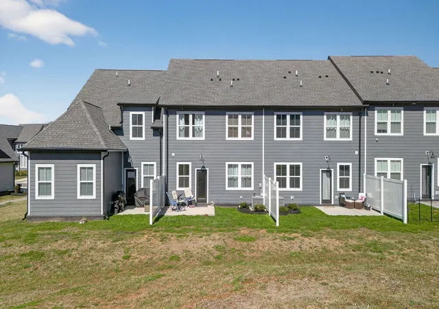 3rd image of 313 Panther Dr, Murfreesboro, TN 37127 | MLS# 3225500