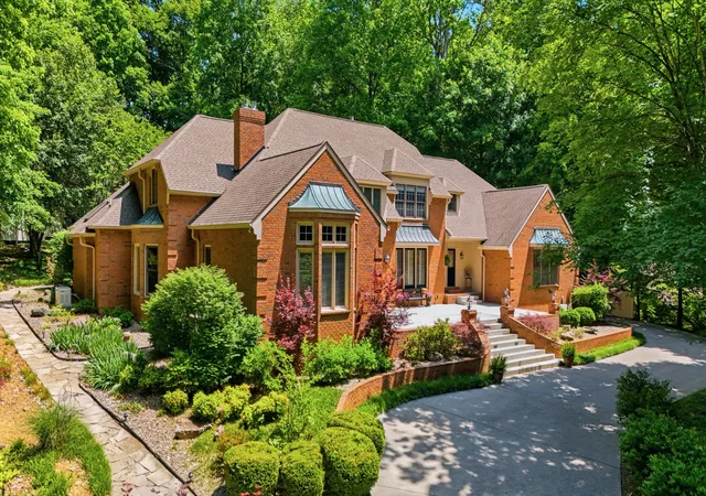 Photo 2 of Single family home for sale at 100 Qualls Ct, Springfield, TN 37172 | MLS# 3225784 | Listing updated on 2026-09-25