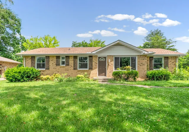 Photo 1 of Single family home for sale at 101 Susan St, Clarksville, TN 37042 | MLS# 3225706 | Listing updated on 2026-10-15