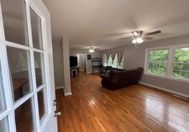 Photo 3 of Single family home for sale at 253 Shelbyville Hwy, Fayetteville, TN 37334 | MLS# 3225801 | Listing updated on 2026-10-01