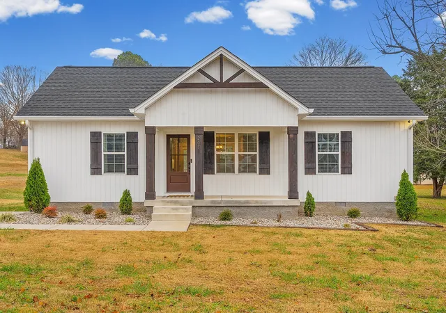 1st image of 205 Maple St, Adams, TN 37010 | MLS# 3226032