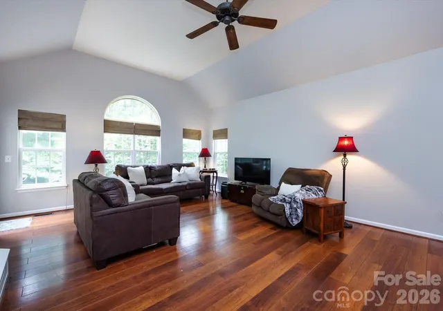 3rd image of 1423 Piper Ct, Concord, NC 28025 | MLS# 3225851