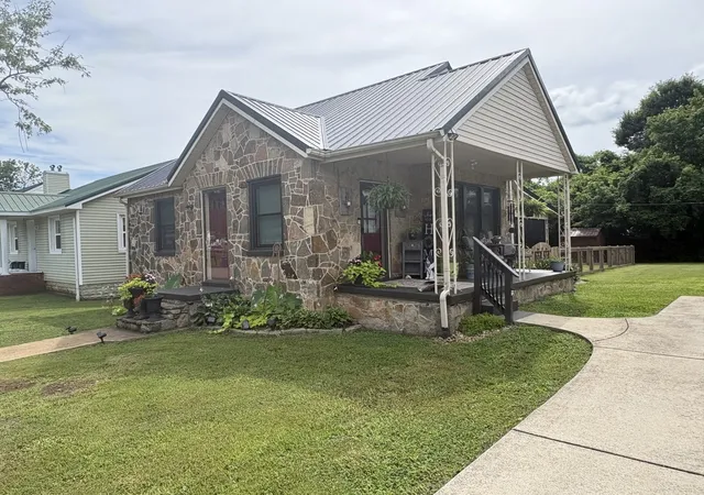 Homes for sale in Mount Pleasant, TN | 108 Greenwood St, Mount Pleasant, TN 38474 | MLS# 3232410