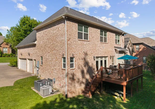 Photo 2 of Single family home for sale at 1050 Alice Springs Cir, Spring Hill, TN 37174 | MLS# 3229867 | Listing updated on 2026-08-19