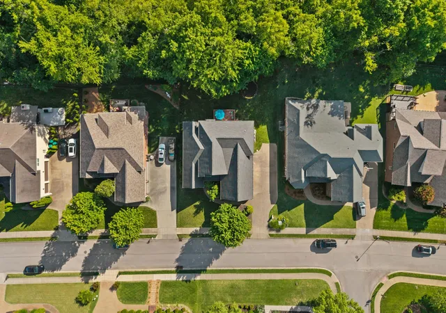 Photo 3 of Single family home for sale at 1050 Alice Springs Cir, Spring Hill, TN 37174 | MLS# 3229867 | Listing updated on 2026-08-19