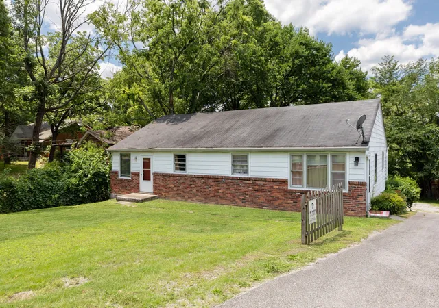 3rd image of 2740 Jones Ave, Nashville, TN 37207 | MLS# 3232893