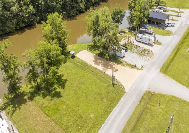 Homes for sale in Clifton, TN | 264 Duck Blind Rd, Clifton, TN 38425 | MLS# 3225853