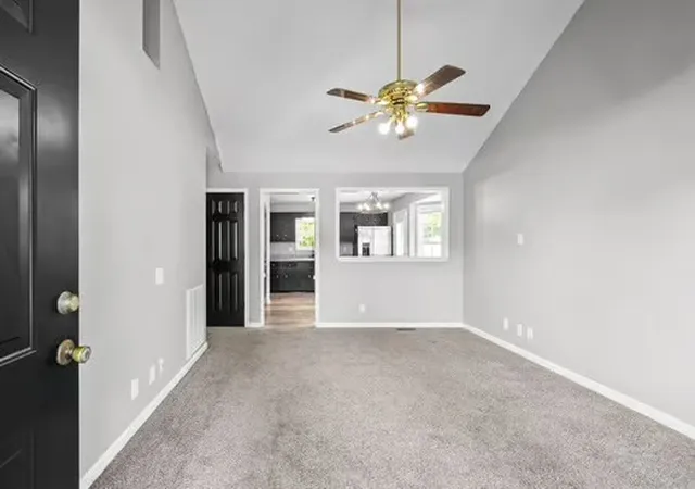 Photo 2 of Single family home for sale at 254 Fritz Cir, Clarksville, TN 37042 | MLS# 3229248 | Listing updated on 2026-08-19