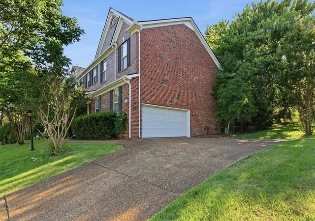 Photo 2 of Single family home for sale at 6561 Banbury Xing, Brentwood, TN 37027 | MLS# 3230435 | Listing updated on 2026-10-31