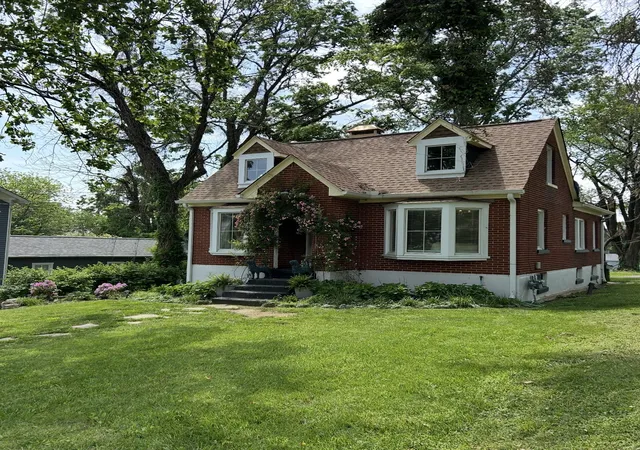 Photo 3 of Single family home for sale at 409 West 6th St, Columbia, TN 38401 | MLS# 3226034 | Listing updated on 2026-08-30