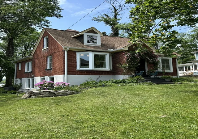 Photo 1 of Single family home for sale at 409 West 6th St, Columbia, TN 38401 | MLS# 3226034 | Listing updated on 2026-08-30
