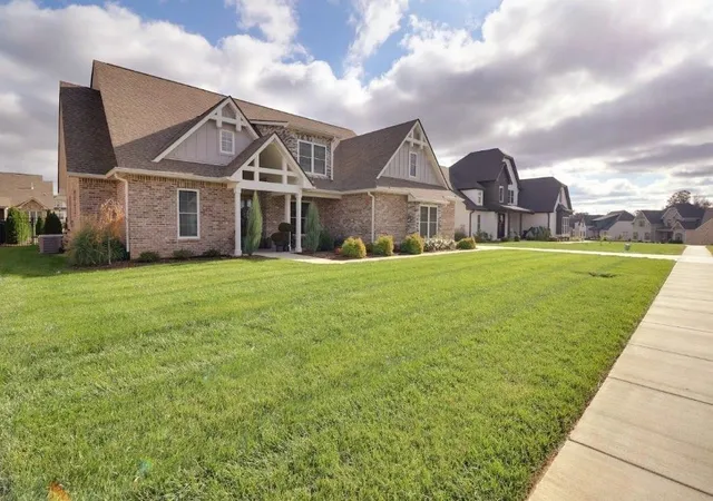 Homes for sale in Clarksville, TN | 437 Sheas Way, Clarksville, TN 37043 | MLS# 3226045