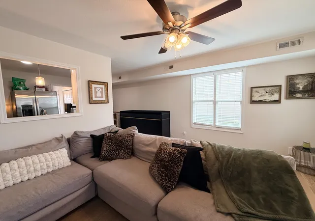 3rd image of 943 Wall St, Clarksville, TN 37040 | MLS# 3226048