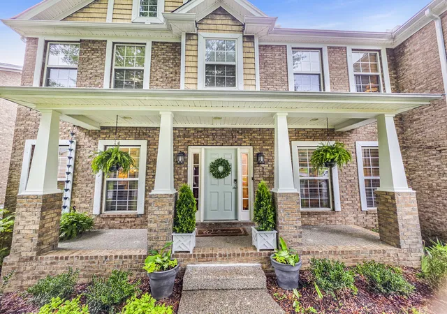 2nd image of 304 Forest Bend Dr, Mount Juliet, TN 37122 | MLS# 3259827