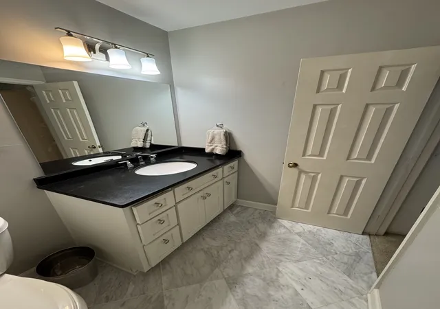 2nd image of 4400 Belmont Park Ter, Nashville, TN 37215