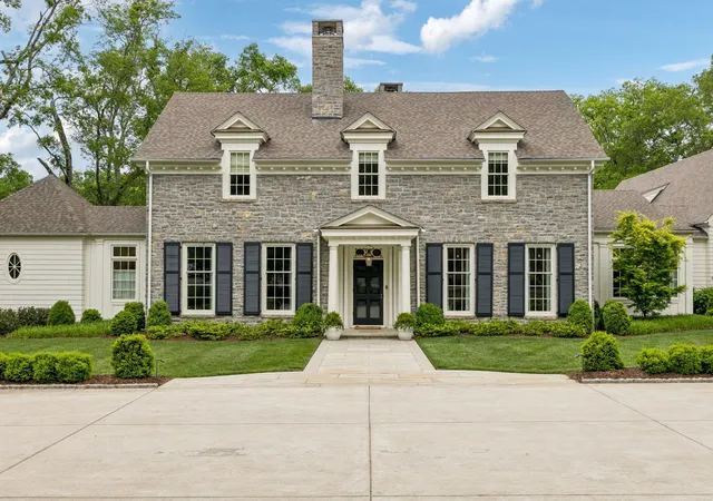 Photo 3 of Mansion for sale at 245 Ensworth Pl, Nashville, TN 37205 | MLS# 3526042 | Listing updated on 2026-09-01