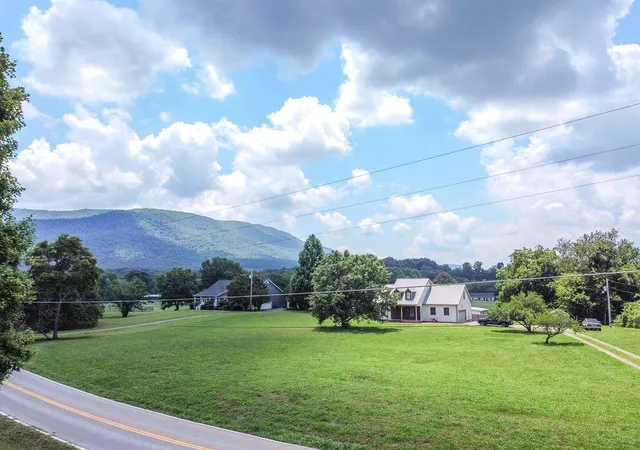 Homes for sale in Delano, TN | 275 Spring Creek Road, Delano, TN 37325 | MLS# 3226086