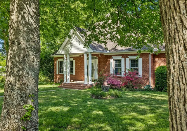 Homes for sale in Castalian Springs, TN | 1019 Hilton Ln, Castalian Springs, TN 37031 | MLS# 3226323
