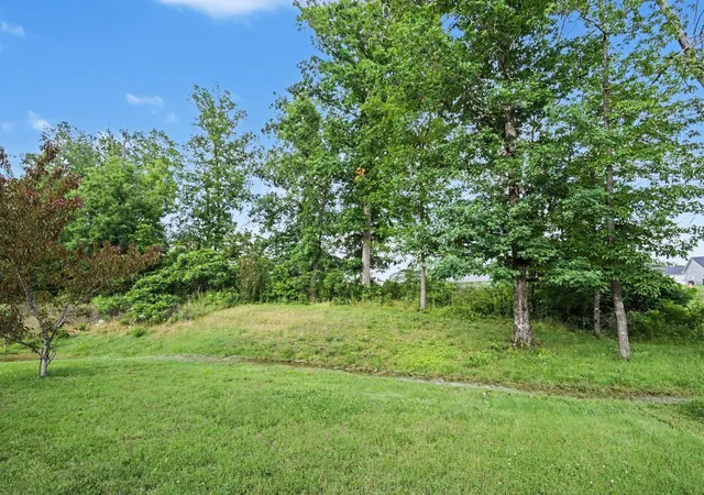 Homes for sale in Dickson, TN | 502 Poplar Bnd, Dickson, TN 37055 | MLS# 3229372