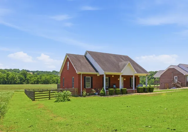 Homes for sale in Lynnville, TN | 2590 Cornersville Rd, Lynnville, TN 38472 | MLS# 3230924