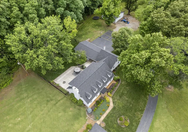 Photo 4 of Single family home for sale at 1100 Mill Rd, Dickson, TN 37055 | MLS# 3226561 | Listing updated on 2026-08-22