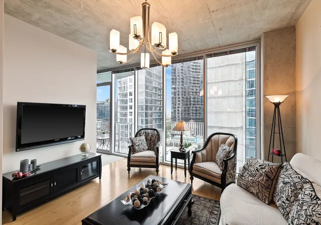 Homes for sale in Nashville, TN | 301 Demonbreun St #1313, Nashville, TN 37201 | MLS# 3226252