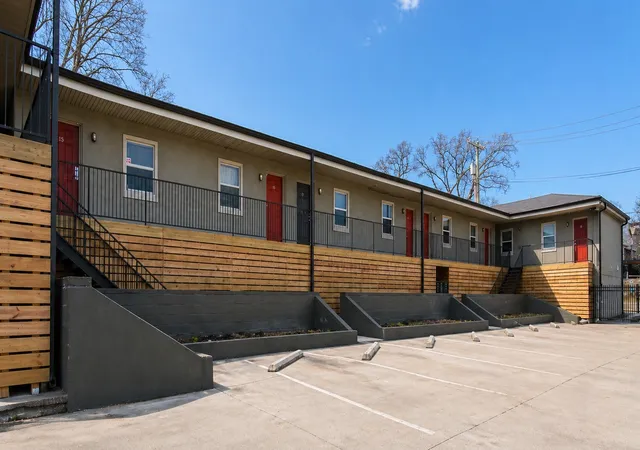 2nd image of 1216 Lewis St, Nashville, TN 37210 | MLS# 3226347