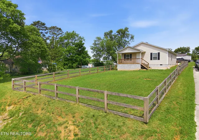 1st image of 2721 Carson Ave, Knoxville, TN 37917 | MLS# 3302044