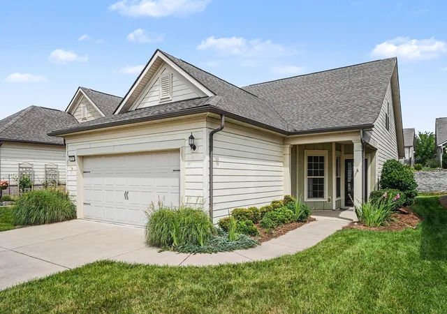 Photo 1 of Single family home for sale at 624 Overton Way, Spring Hill, TN 37174 | MLS# 3246066 | Listing updated on 2026-10-26