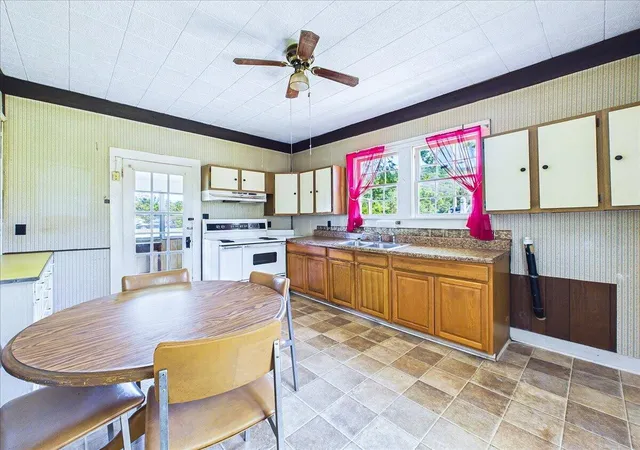 Homes for sale in Tellico Plains, TN | 111 Bryan Hill Dr, Tellico Plains, TN 37385 | MLS# 3226305