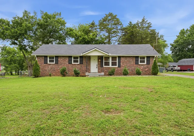 1st image of 119 Mankin St, La Vergne, TN 37086 | MLS# 3226436