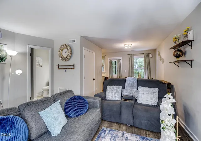 4th image of 2146 Charles St #14, Durham, NC 27707 | MLS# 3226394