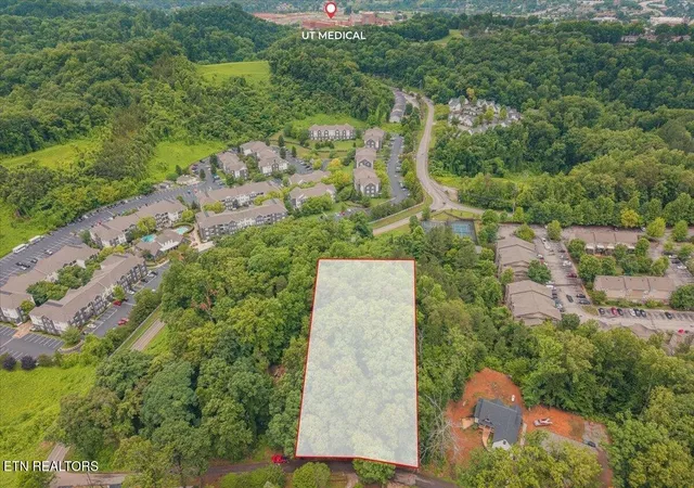 2nd image of 1215 Navy Dr, Knoxville, TN 37920 | MLS# 3304503