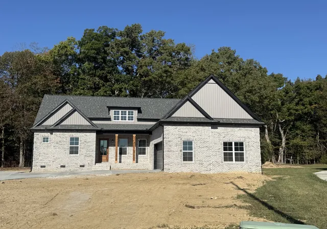 Single family home for sale at 121 Settlers Trace, Tullahoma, TN 37388 | MLS# 3526650