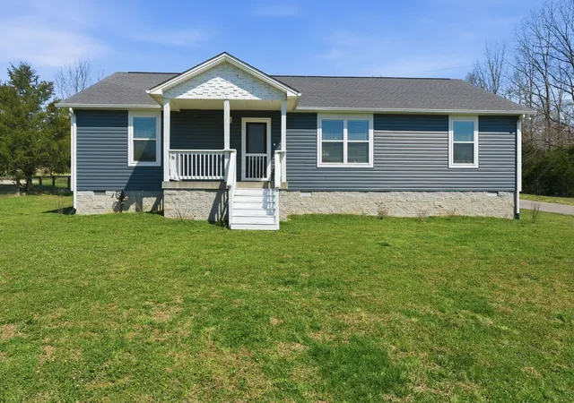 Homes for sale in Charlotte, TN | 1041 Twin Creek Rd, Charlotte, TN 37036 | MLS# 3228299