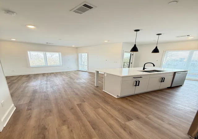 Photo 3 of Sale Pending at 2704 Clifton Ave #310, Nashville, TN 37209 | MLS# 3226437 | Listing updated on 2026-09-18