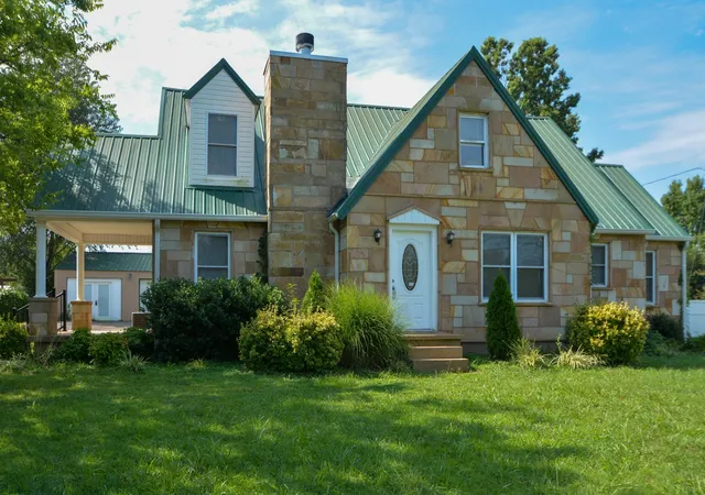 1st image of 103 Old Westmoreland Rd, Portland, TN 37148 | MLS# 3229546