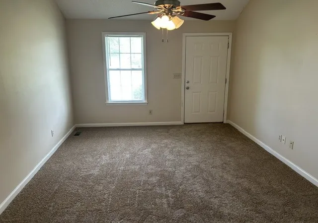 Photo 4 of Single family home for sale at 252 Ray Dr, Clarksville, TN 37042 | MLS# 3226491 | Listing updated on 2026-10-22