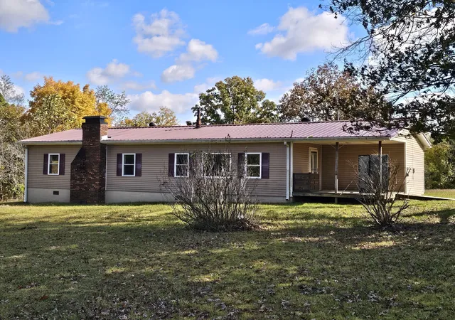 Manufactured Mobile Home at 2305 Highway 46, Indian Mound, TN 37079 | MLS# 3228694 | | Sold on 2026-07-14