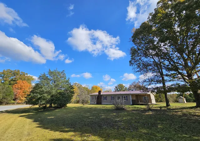 Photo 1 of Manufactured Mobile Home at 2305 Highway 46, Indian Mound, TN 37079 | MLS# 3228694 | | Sold on 2026-07-14