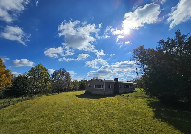 Photo 2 of Manufactured Mobile Home at 2305 Highway 46, Indian Mound, TN 37079 | MLS# 3228694 | | Sold on 2026-07-14