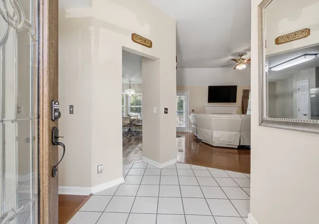 Photo 4 of Sale Pending at 108 Buena Vista Ct, Nashville, TN 37218 | MLS# 3226611 | Listing updated on 2026-08-16