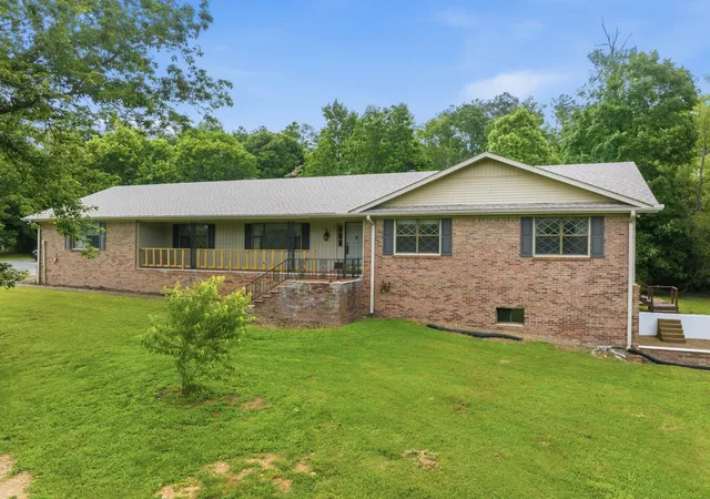 Homes for sale in Parsons, TN | 245 Rains Creek Ln, Parsons, TN 38363 | MLS# 3231315