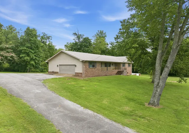 Homes for sale in Parsons, TN | 245 Rains Creek Ln, Parsons, TN 38363 | MLS# 3231315