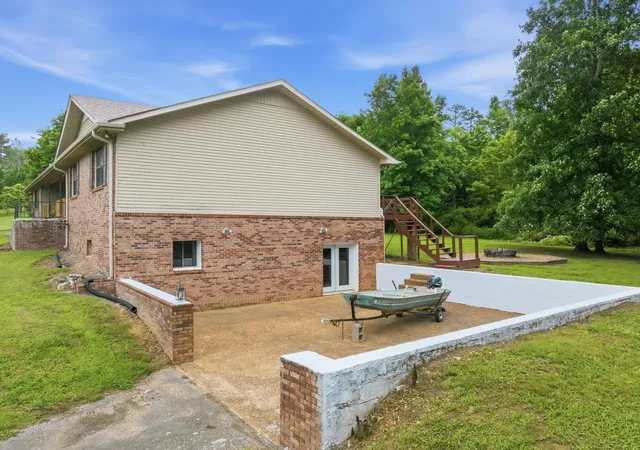 Homes for sale in Parsons, TN | 245 Rains Creek Ln, Parsons, TN 38363 | MLS# 3231315