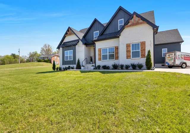 Homes for sale in Cedar Hill, TN | 4247 Turnersville Rd, Cedar Hill, TN 37032 | MLS# 3232396