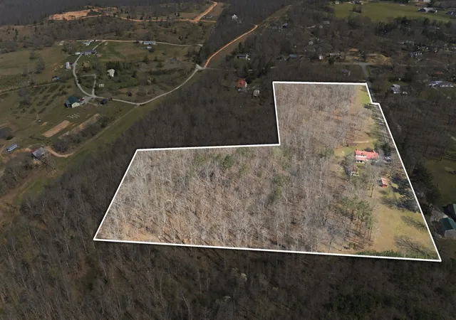 1st image of 91 Whispering Oaks St, Summertown, TN 38483 | MLS# 3228406