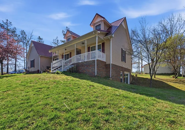 3rd image of 91 Whispering Oaks St, Summertown, TN 38483 | MLS# 3228406
