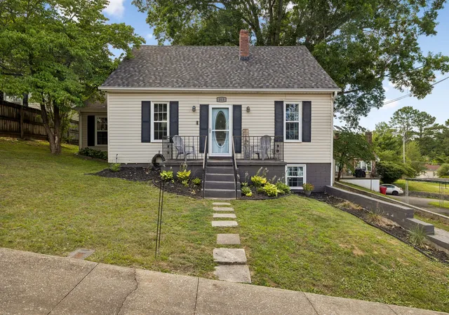 Homes for sale in Carthage, TN | 313 Cullum St, Carthage, TN 37030 | MLS# 3231466