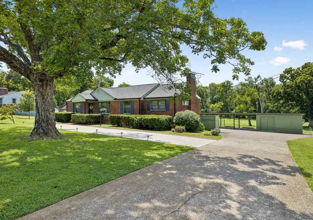 2nd image of 2707 Lincoya Dr, Nashville, TN 37214 | MLS# 3513702